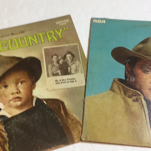 2 Elvis albums , I’m 10,000 yrs old and flaming star - Picture 1 of 5